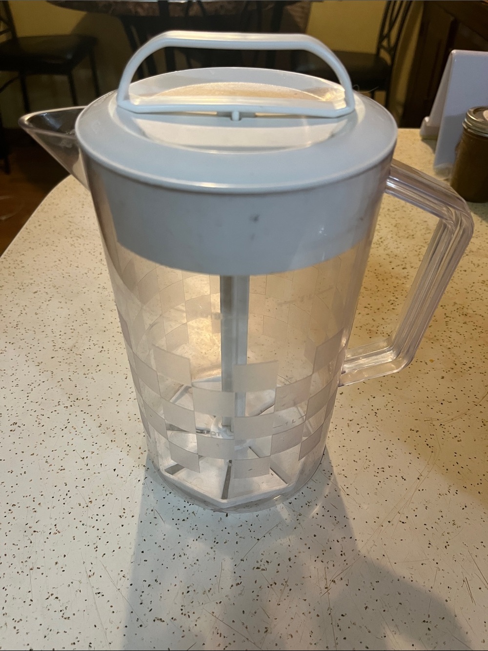 The Pampered Chef Quick Stir 2 Quart Pitcher